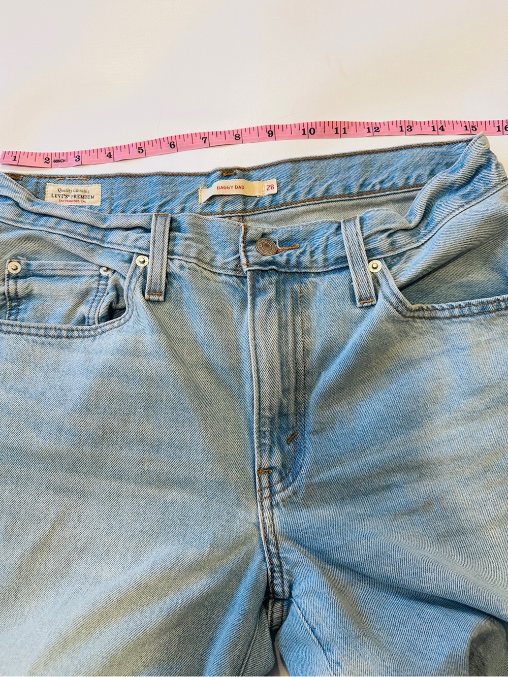 Levi's Women Baggy Dad Jeans in Light Blue Denim - Picture 4 of 7
